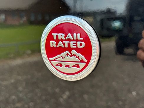 Used 2016 Jeep Wrangler Unlimited Rubicon AWD/4WD image 11