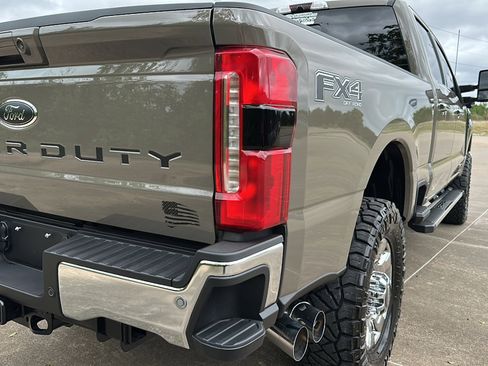 Used 2026 Ford F250 Lariat w/ Lariat Premium Package image 11