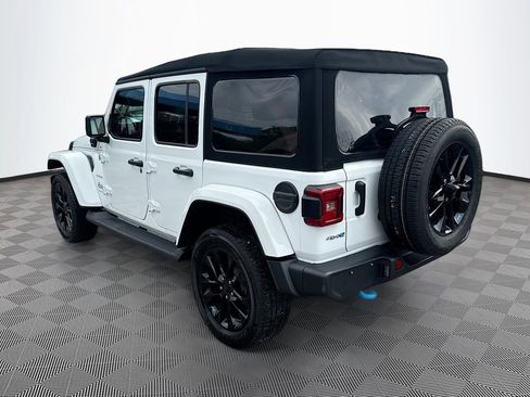 Used 2023 Jeep Wrangler Unlimited Sahara w/ Cold Weather Group image 8