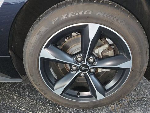 Used 2021 Ford Mustang GT RWD image 10