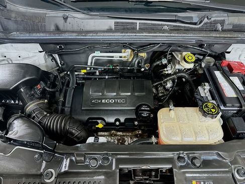 Used 2017 Chevrolet Trax LS image 28