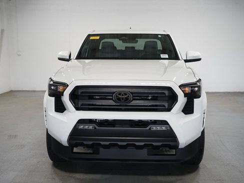 Certified 2025 Toyota Tacoma SR5 RWD image 2