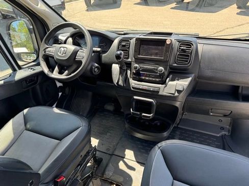 Used 2025 RAM ProMaster 2500 w/ Convenience Group FWD image 24