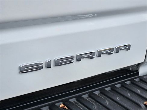 Used 2025 GMC Sierra 1500 Denali image 17