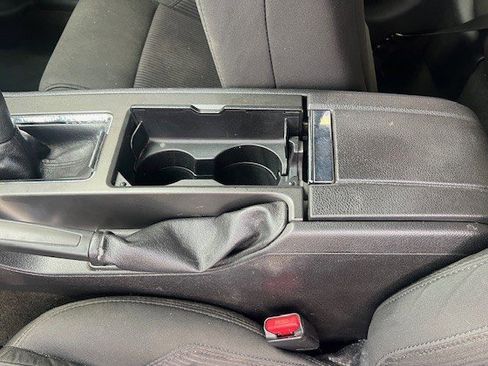 Used 2013 Ford Mustang 2dr Cpe V6 image 32