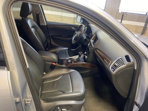 Used 2016 Audi Q5 3.0T Premium Plus w/ Technology Package AWD/4WD image 13
