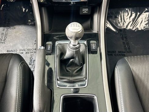 Used 2017 Honda Accord Sport image 18