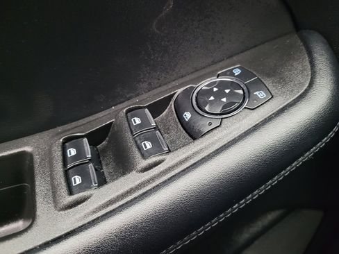 Used 2024 Ford Edge SEL image 27