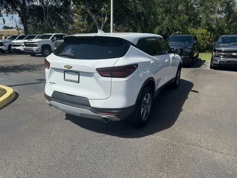 Used 2025 Chevrolet Blazer LT FWD image 10