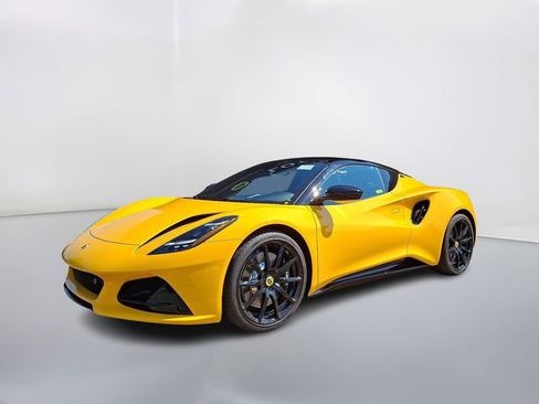 Used 2025 Lotus Emira image 1