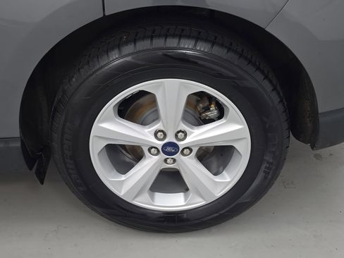 Used 2021 Ford Edge SE w/ Cargo Accessory Package image 30