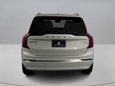 Used 2026 Volvo XC90 T8 Ultra w/ Protection Package Premier AWD/4WD image 5