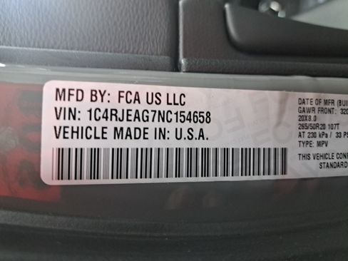 Used 2022 Jeep Grand Cherokee Laredo X RWD image 37