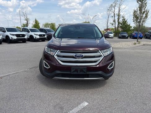 Used 2018 Ford Edge Titanium w/ Equipment Group 302A AWD/4WD image 2