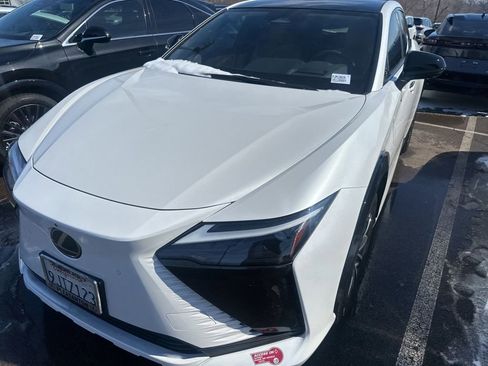 Certified 2023 Lexus RZ 450e Premium w/ Technology Package image 3