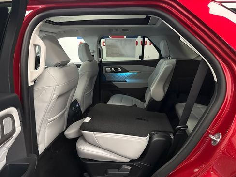 New 2026 Ford Explorer Platinum w/ LUX Leather Package AWD/4WD image 26