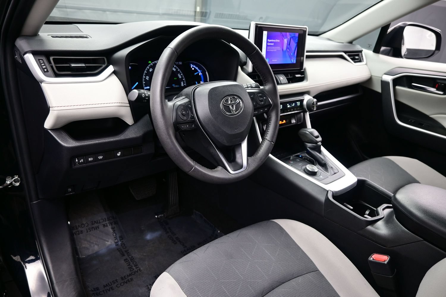 Used 2024 Toyota RAV4 XLE w/ Weather Package AWD/4WD image 13