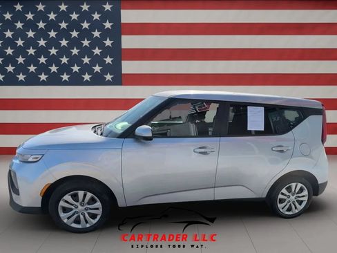 Used 2020 Kia Soul LX FWD image 10