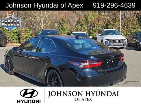 Used 2023 Toyota Camry SE image 17