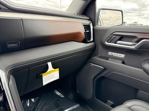 New 2026 GMC Sierra 1500 Denali AWD/4WD image 28
