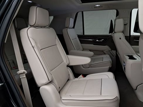 Used 2021 GMC Yukon Denali w/ Denali Premium Package image 51