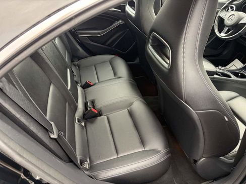 Used 2018 Mercedes-Benz CLA 250 4MATIC image 22