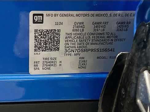 Used 2025 Chevrolet Equinox EV RS w/ Active Safety Package 3 image 30