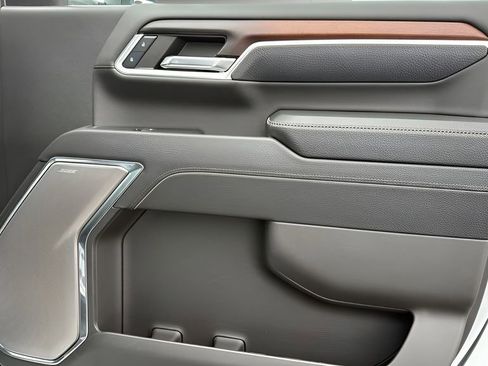 Used 2024 GMC Sierra 2500 Denali w/ Denali Reserve Package image 12