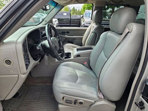 Used 2004 Chevrolet Silverado 1500 LT w/ Light Duty Power Package RWD image 11