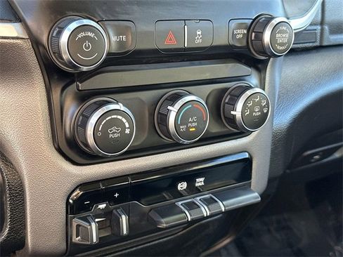 Used 2019 RAM 2500 Big Horn image 37