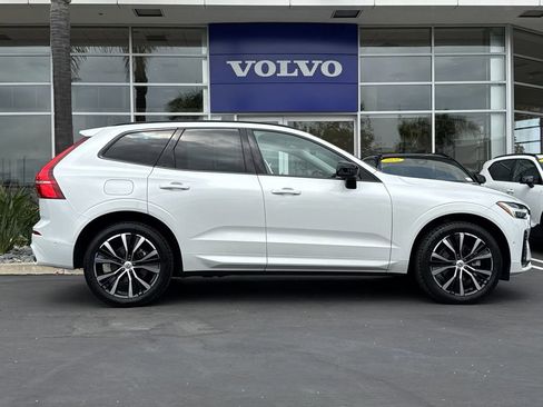 Certified 2023 Volvo XC60 B5 Plus AWD/4WD image 6