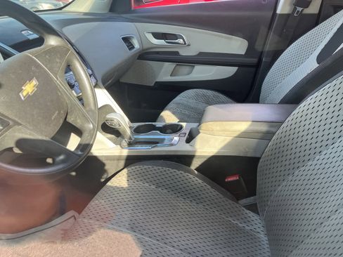 Used 2011 Chevrolet Equinox LS image 26