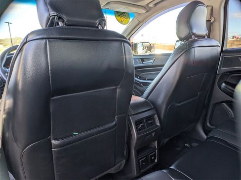 Used 2017 Ford Edge Titanium w/ Equipment Group 302A image 15