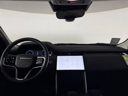 Used 2025 Land Rover Discovery Sport S image 28