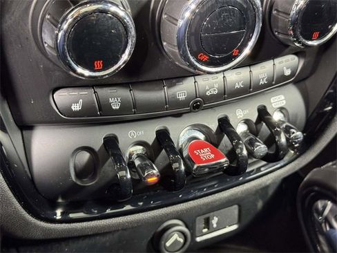 Used 2019 MINI Cooper Clubman S w/ Premium Package image 29