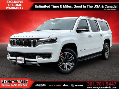 Used 2024 Jeep Wagoneer L Series II w/ Flexible Seating Group AWD/4WD image 3