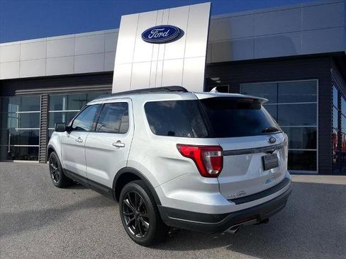 Certified 2019 Ford Explorer XLT w/ Equipment Group 202A image 3