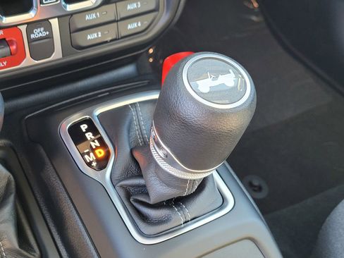 New 2026 Jeep Wrangler Willys AWD/4WD image 17