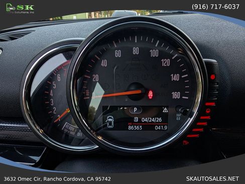Used 2016 MINI Cooper Clubman FWD image 14