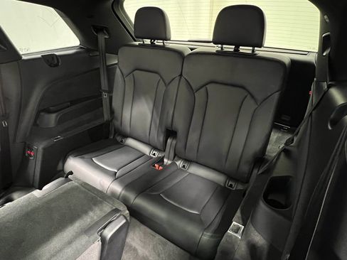 Used 2018 Audi Q7 3.0T Prestige image 36