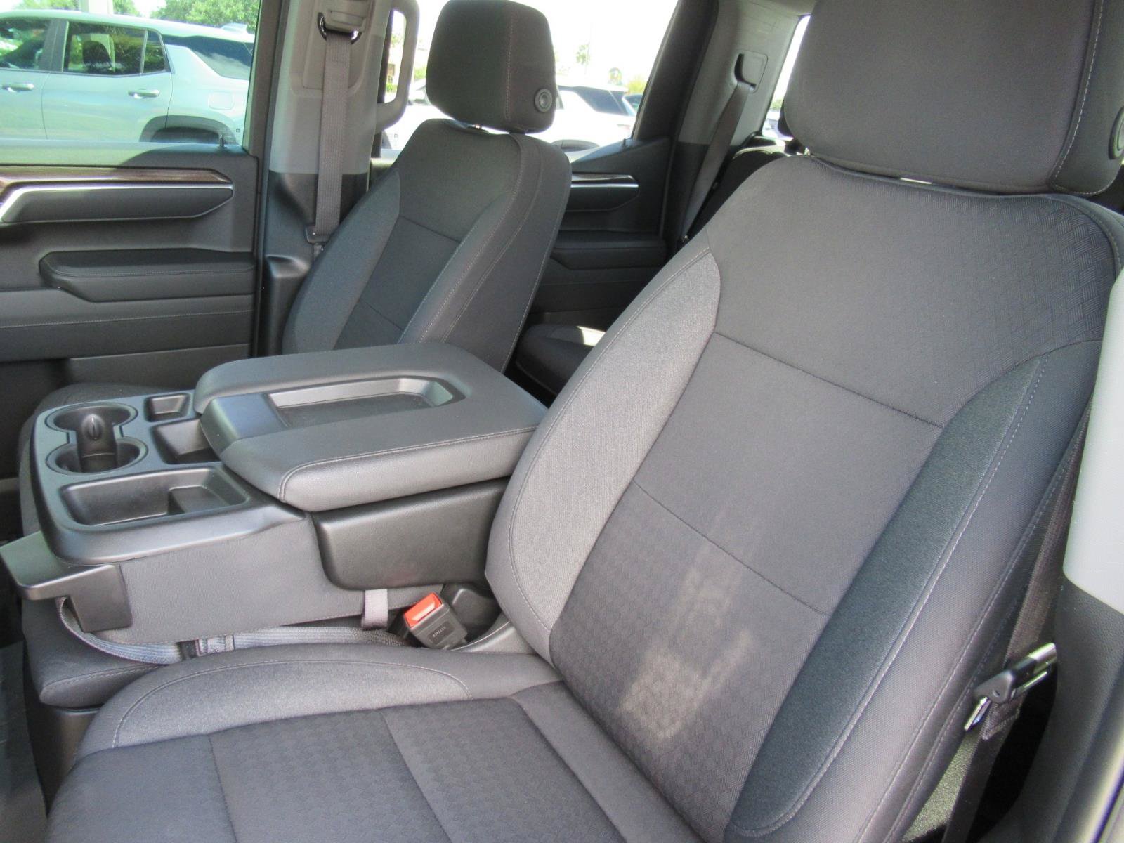 Used 2025 Chevrolet Silverado 1500 LT RWD image 22