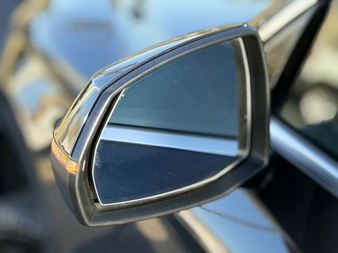 Used 2019 Audi Q5 2.0T Premium Plus w/ Premium Plus Package image 11