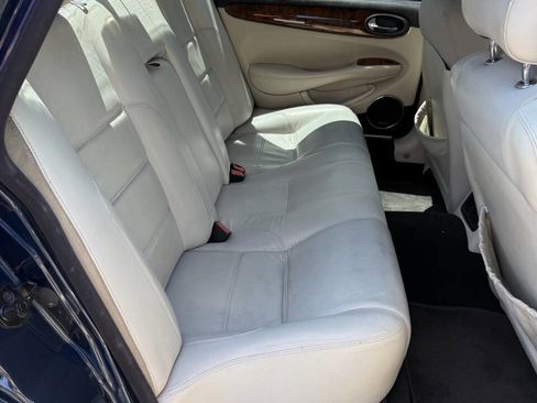 Used 1999 Jaguar XJ8 RWD image 22