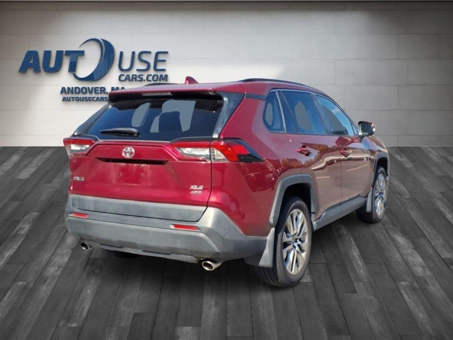 Used 2019 Toyota RAV4 XLE Premium w/ Cold Weather Package AWD/4WD image 7