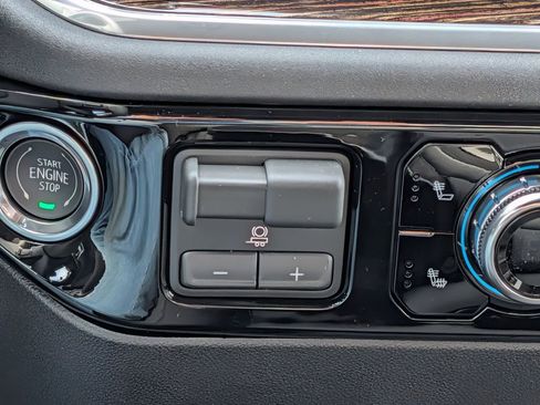 New 2026 GMC Sierra 1500 SLE image 43