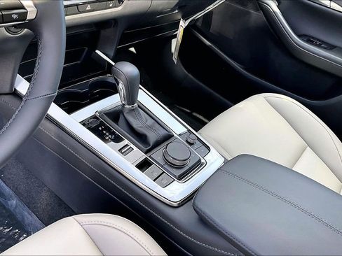 Used 2025 MAZDA CX-30 AWD 2.5 S w/ Preferred Package image 10