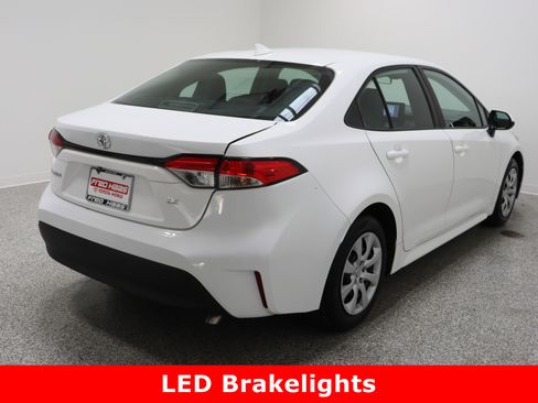 Used 2023 Toyota Corolla LE image 7