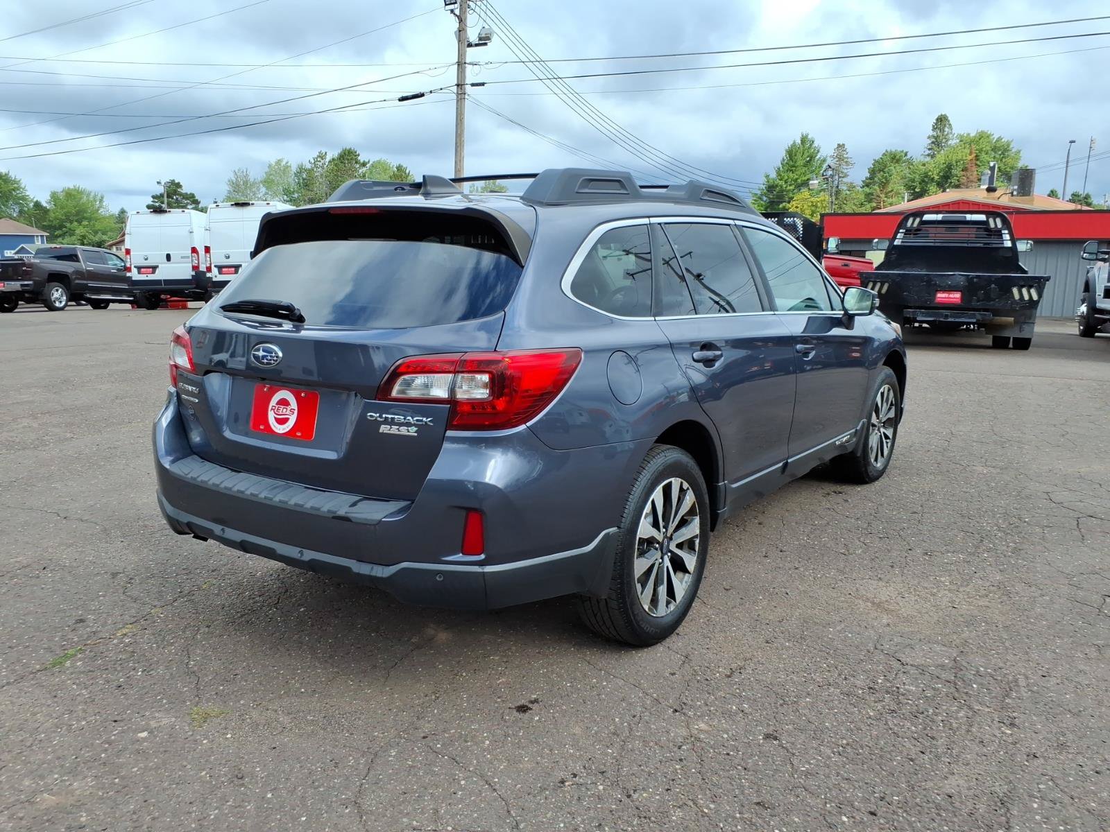 Used 2017 Subaru Outback 2.5i Limited AWD/4WD image 6