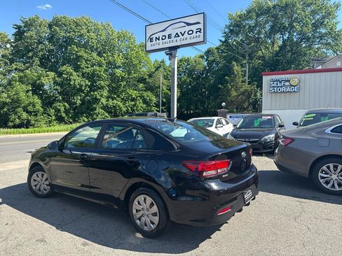 Used 2019 Kia Rio S FWD image 5