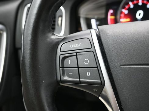 Used 2018 Volvo S60 T5 Dynamic w/ Vision Package FWD image 25